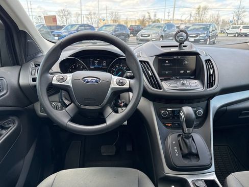 Used 2015 Ford Escape SE w/ Equipment Group 201A image 10