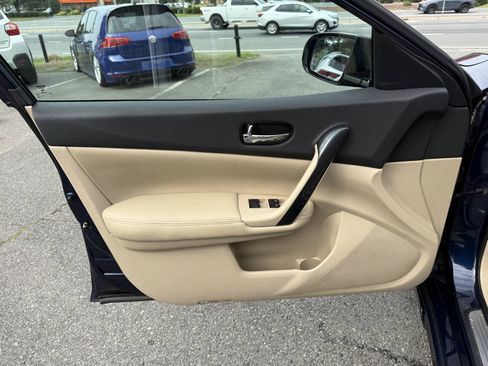 Used 2014 Nissan Maxima 3.5 SV w/ SV Value Package FWD image 23