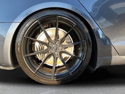 Used 2022 Tesla Model S Plaid image 12