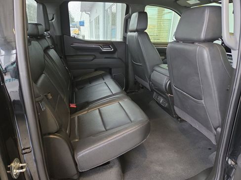 Certified 2025 GMC Sierra 1500 SLT image 21