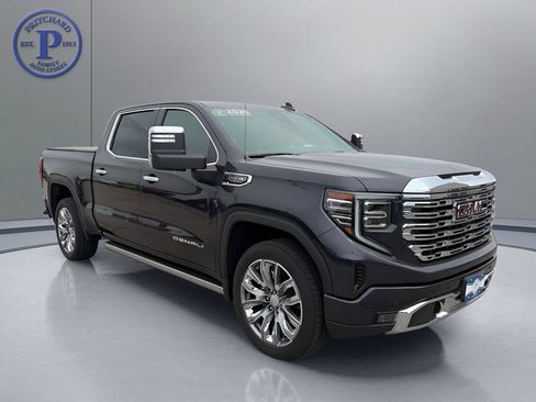 Used 2025 GMC Sierra 1500 Denali w/ Denali Reserve Package AWD/4WD image 1