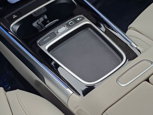 New 2026 Mercedes-Benz GLB 250 4MATIC image 34