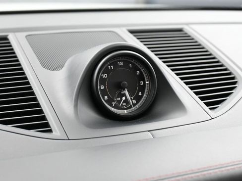 Certified 2022 Porsche Macan S image 20