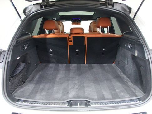 Used 2024 Mercedes-Benz GLC 300 4MATIC image 27