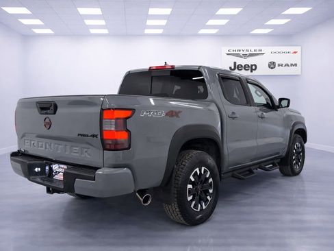 Used 2024 Nissan Frontier PRO-4X w/ Pro Convenience Package image 8