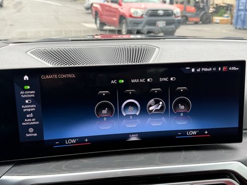 Used 2023 BMW i4 eDrive35 RWD image 16