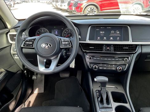 Used 2020 Kia Optima LX image 5
