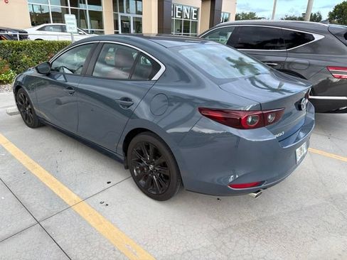 Used 2023 MAZDA MAZDA3 s FWD image 3