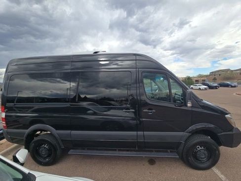 Used 2016 Mercedes-Benz Sprinter 2500 image 16