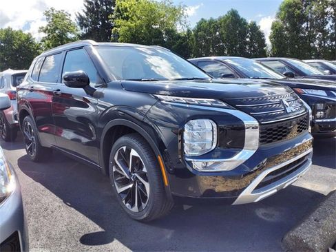 Used 2024 Mitsubishi Outlander SEL image 17