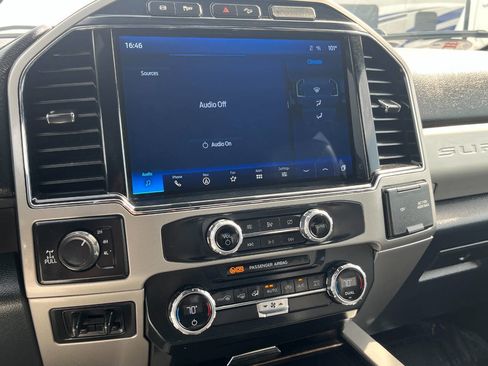 Used 2022 Ford F250 Lariat image 39