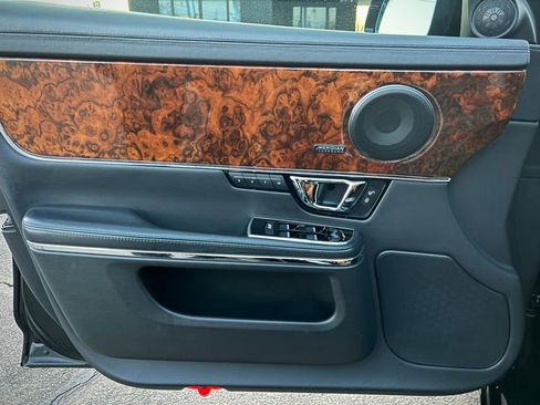 Used 2019 Jaguar XJ R-Sport image 49