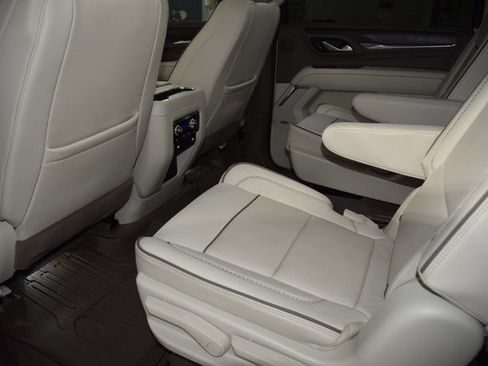 Used 2024 GMC Yukon XL Denali image 44