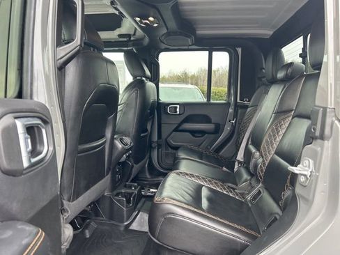 Used 2022 Jeep Gladiator Overland image 14