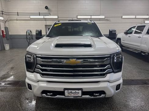 Used 2025 Chevrolet Silverado 3500 High Country w/ High Country Premium Package image 8
