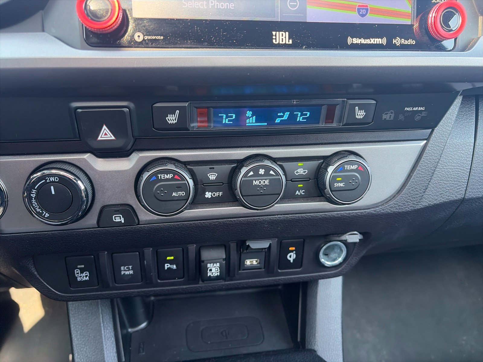 Used 2021 Toyota Tacoma Limited AWD/4WD image 22