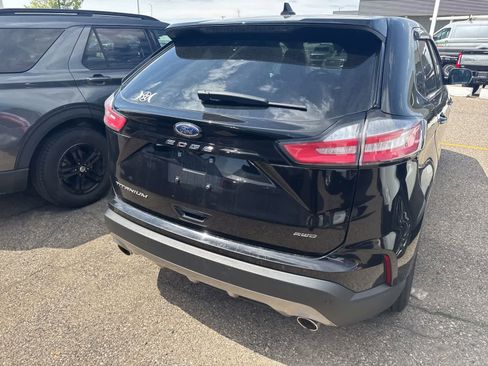 Used 2022 Ford Edge Titanium AWD/4WD image 14