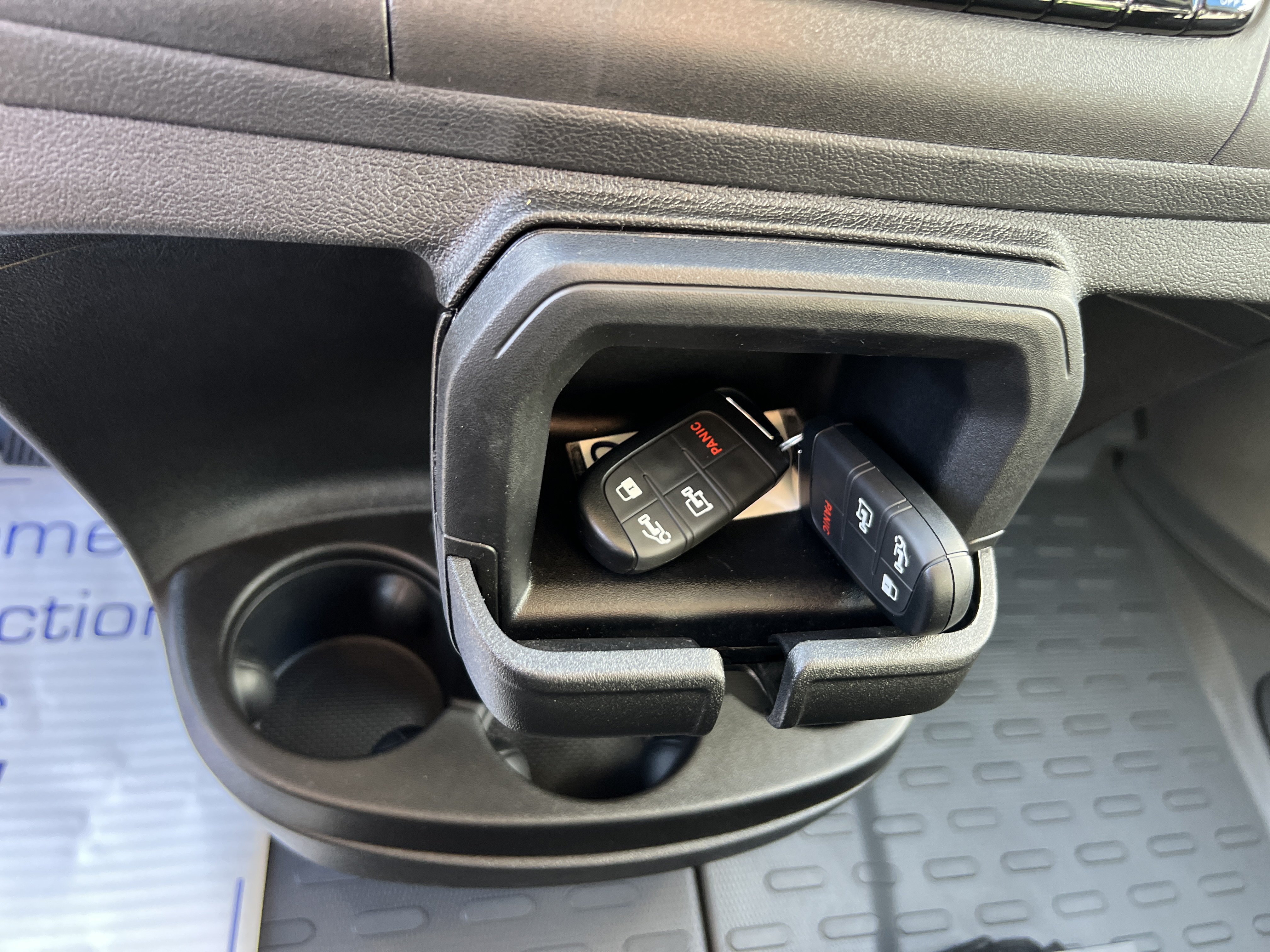 Used 2025 RAM ProMaster 2500 w/ Safety Group FWD image 18