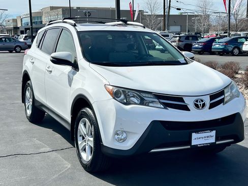 Used 2014 Toyota RAV4 XLE image 7