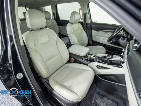 Used 2020 Kia Telluride S w/ S 8 Passenger Seating Package FWD image 46