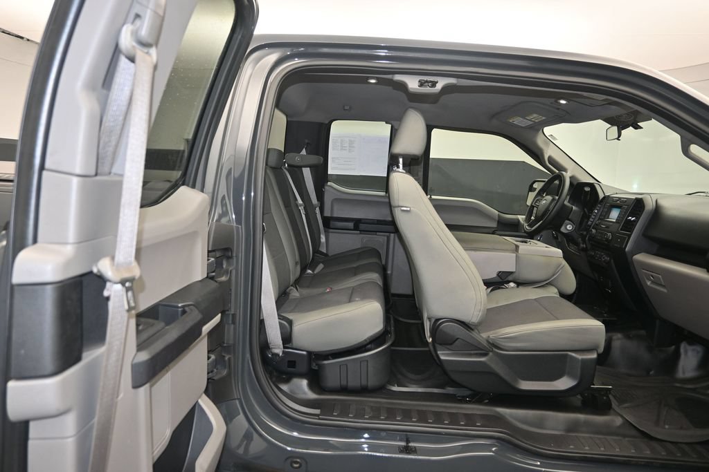 Used 2016 Ford F150 XL w/ Equipment Group 101A Mid RWD image 25