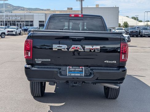 Used 2025 RAM 2500 Laramie AWD/4WD image 5
