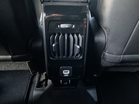 Used 2023 Jeep Compass Limited image 14