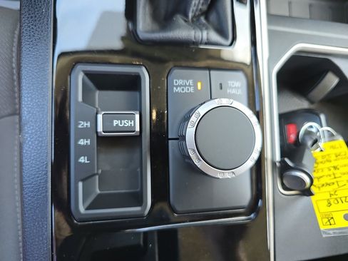 Used 2024 Toyota Tundra SR5 AWD/4WD image 27