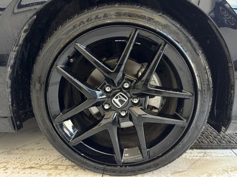 Used 2025 Honda Civic Sport image 9