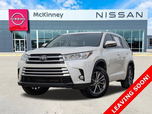 Used 2018 Toyota Highlander XLE image 1