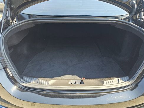 Used 2013 Jaguar XF image 7