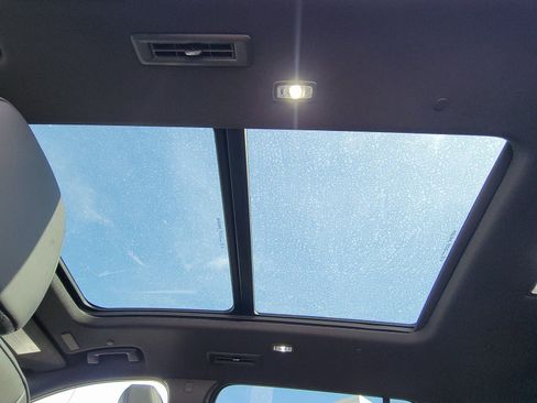 New 2026 Buick Enclave Avenir w/ Super Cruise Package image 13