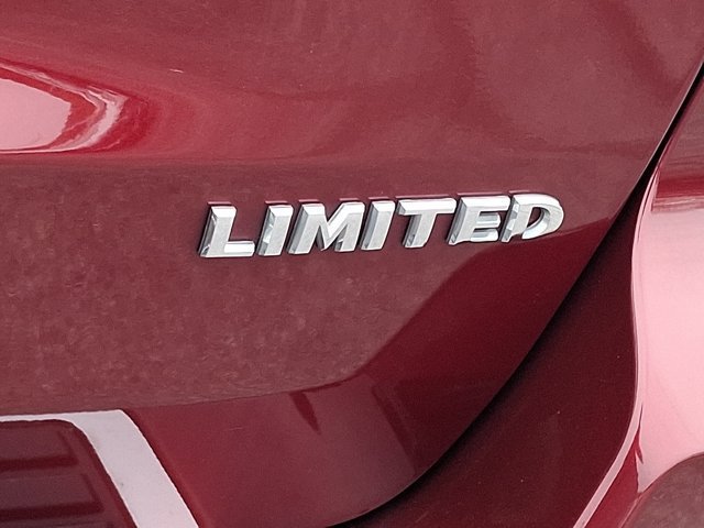 Certified 2022 Jeep Grand Cherokee Limited w/ Trailer Tow Group IV RWD image 36