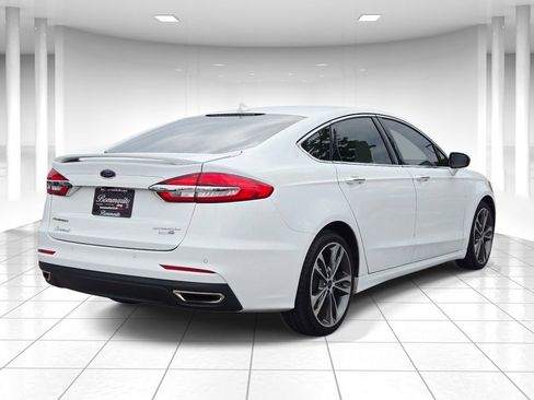 Used 2019 Ford Fusion Titanium AWD/4WD image 3