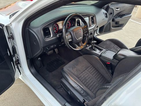 Used 2017 Dodge Charger R/T image 27