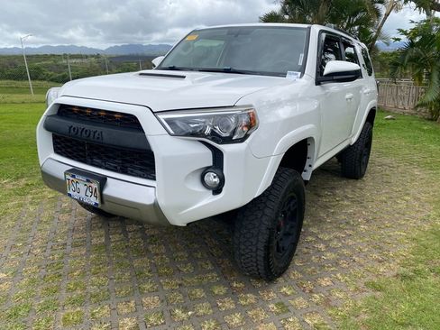 Used 2019 Toyota 4Runner TRD Off-Road AWD/4WD image 3