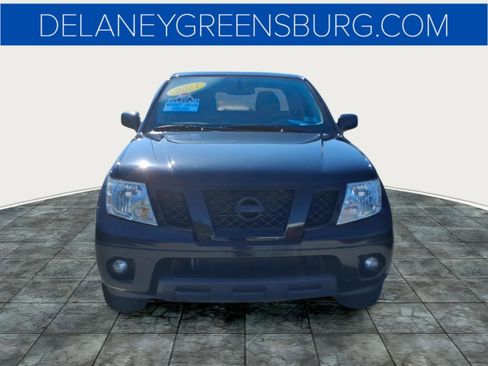 Used 2021 Nissan Frontier SV w/ Midnight Edition Floor Mats AWD/4WD image 8