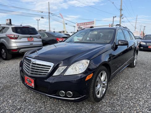 Used 2011 Mercedes-Benz E 350 4MATIC Wagon image 3