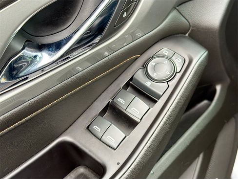 Used 2020 Chevrolet Traverse RS w/ LPO, Floor Liner Package image 18