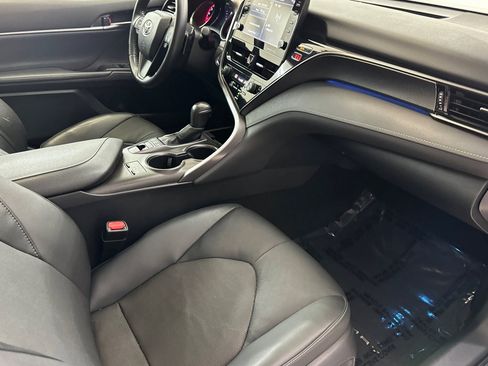 Used 2022 Toyota Camry XSE w/ Carpet Mat Package (TMS) image 32