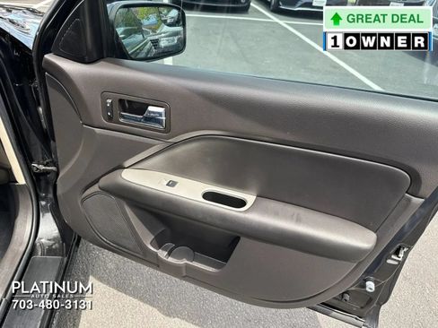Used 2011 Ford Fusion SEL FWD image 17