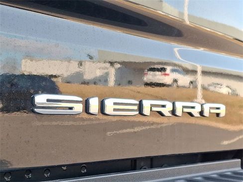 Used 2024 GMC Sierra 1500 Denali Ultimate image 32
