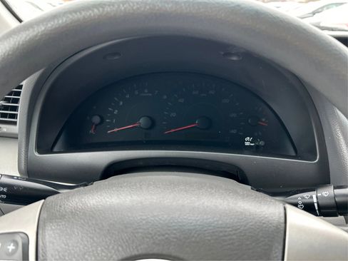 Used 2010 Toyota Camry LE image 16