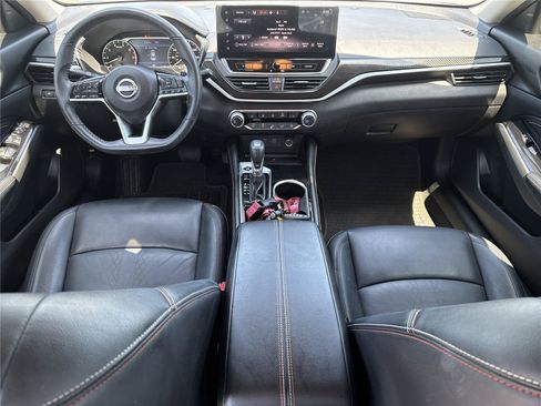 Used 2023 Nissan Altima 2.5 SR w/ SR Premium Package FWD image 13