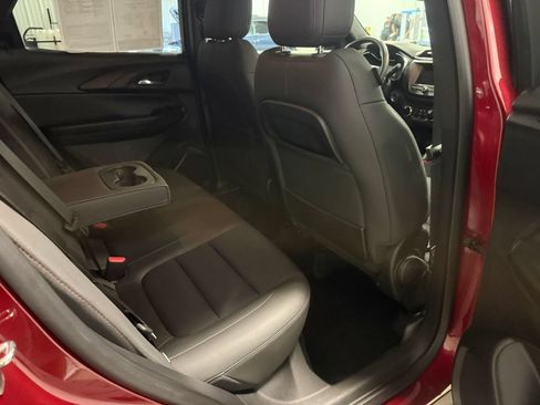 Used 2023 Chevrolet TrailBlazer RS AWD/4WD image 27