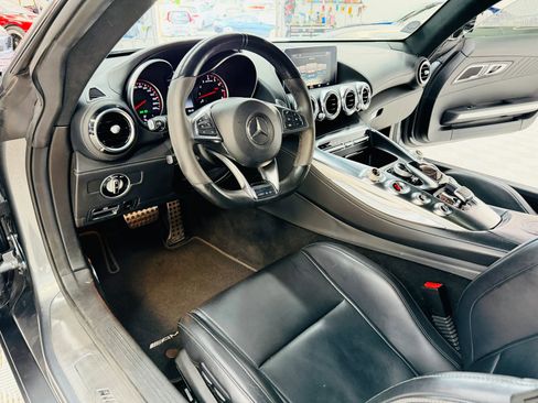 Used 2016 Mercedes-Benz AMG GT S image 4