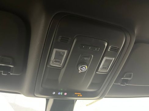 Used 2021 Chevrolet Suburban LT AWD/4WD image 76