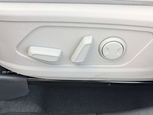 New 2025 Kia Sorento S w/ Panoramic Sunroof Package image 19