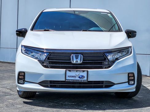 Used 2023 Honda Odyssey Sport image 4
