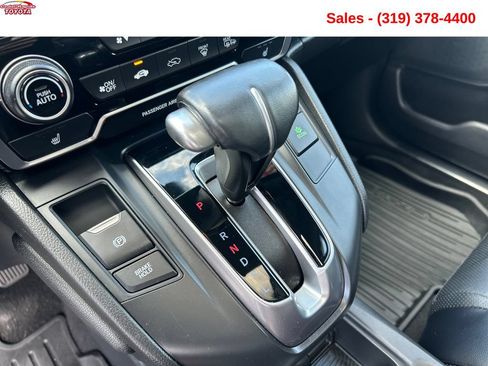 Used 2018 Honda CR-V Touring image 22